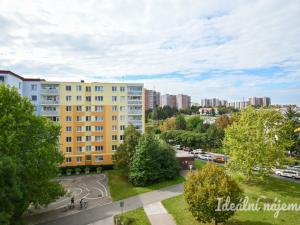 Pronájem bytu 3+1, Brno, Strnadova, 73 m2