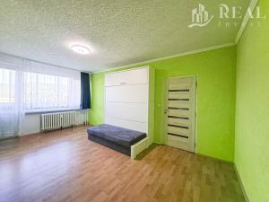 Prodej bytu 2+1, Chomutov, Holešická, 62 m2