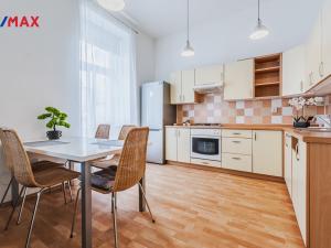 Pronájem bytu 2+kk, Praha - Žižkov, Blahníkova, 53 m2