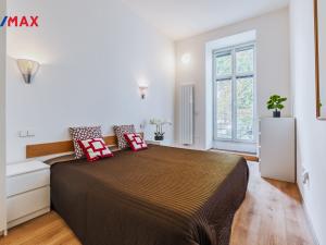 Pronájem bytu 2+kk, Praha - Žižkov, Blahníkova, 53 m2