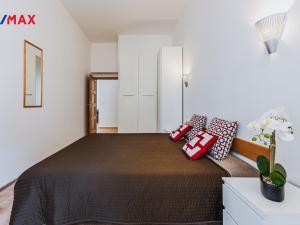 Pronájem bytu 2+kk, Praha - Žižkov, Blahníkova, 53 m2