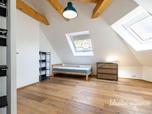 Pronájem bytu 4+kk, Praha - Braník, Pod svahem, 140 m2