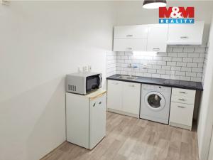 Prodej bytu 2+kk, Králův Dvůr, Plzeňská, 33 m2