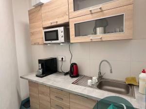 Pronájem kanceláře, Praha - Žižkov, Hartigova, 100 m2