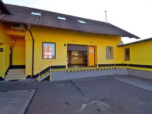 Pronájem skladu, Praha - Libuš, Libušská, 1400 m2