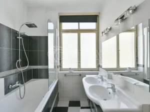 Pronájem bytu 3+1, Praha - Nové Město, Jungmannova, 80 m2