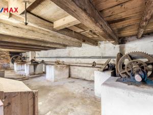 Prodej rodinného domu, Dubá - Zakšín, 380 m2