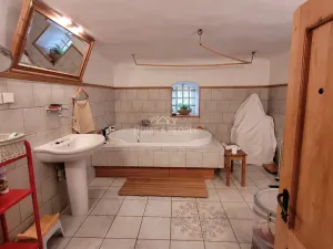 Prodej rodinného domu, Vysoký Chlumec, 190 m2