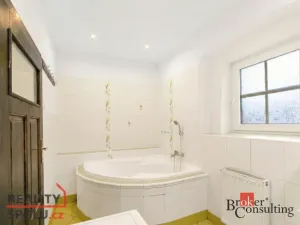Prodej rodinného domu, Toužim, Pod Brankou, 219 m2