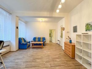 Pronájem kanceláře, Žatec, Hájkova, 64 m2