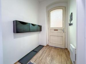 Pronájem kanceláře, Žatec, Hájkova, 64 m2