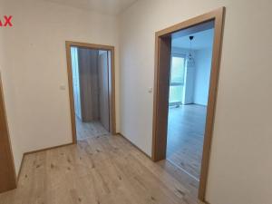 Pronájem bytu 2+kk, Praha - Čakovice, Tryskovická, 52 m2