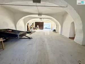 Pronájem výrobních prostor, Dobrovíz, Pražská, 1027 m2