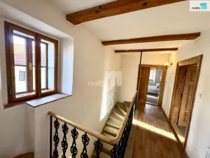 Pronájem výrobních prostor, Dobrovíz, Pražská, 1027 m2