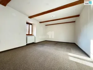 Pronájem výrobních prostor, Dobrovíz, Pražská, 1027 m2