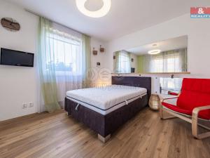 Prodej rodinného domu, Svojetice, Na Moklině, 159 m2