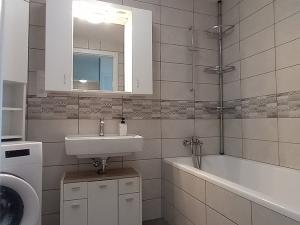 Pronájem bytu 1+kk, Plzeň, Radyňská, 71 m2