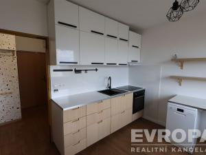 Prodej bytu 1+1, Praha - Hostivař, plukovníka Mráze, 37 m2