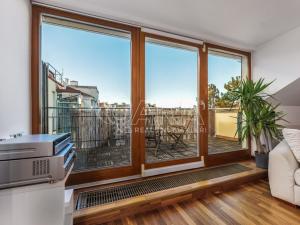 Pronájem bytu 3+kk, Praha - Vinohrady, Velehradská, 97 m2
