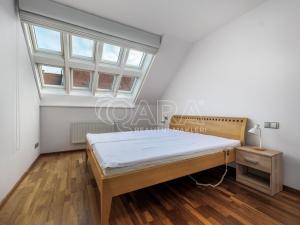 Pronájem bytu 3+kk, Praha - Vinohrady, Velehradská, 97 m2