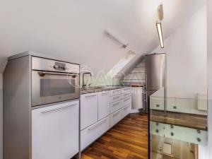 Pronájem bytu 3+kk, Praha - Vinohrady, Velehradská, 97 m2