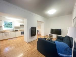 Pronájem bytu 2+kk, Praha, Svatoslavova, 51 m2