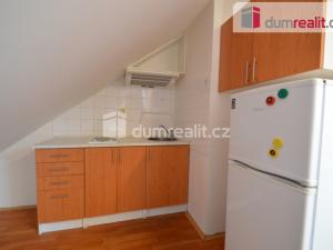 Pronájem bytu 1+kk, Praha - Smíchov, Jindřicha Plachty, 33 m2