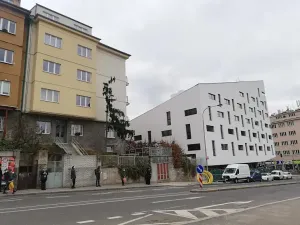Pronájem bytu 1+1, Praha - Smíchov, Podbělohorská, 45 m2