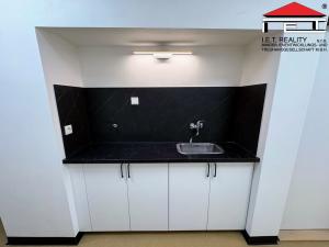 Pronájem kanceláře, Brno, Kroftova, 30 m2