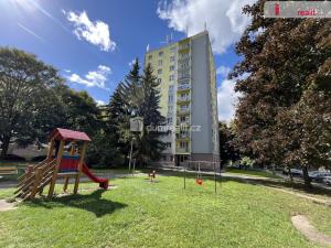 Pronájem bytu 3+1, Karlovy Vary, Krymská, 62 m2