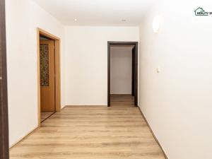 Prodej bytu 3+1, Cheb, Dvořákova, 74 m2