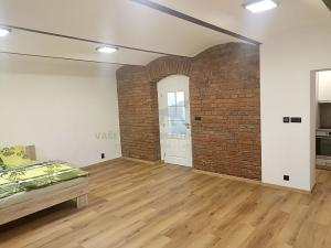 Prodej bytu 1+kk, Broumov, U Horní brány, 70 m2
