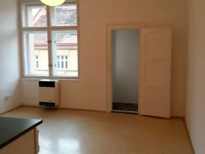 Pronájem bytu 1+kk, Praha - Žižkov, Čajkovského, 30 m2