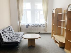 Pronájem bytu 2+1, Praha, Belgická, 65 m2