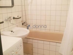 Pronájem bytu 2+1, Praha, Belgická, 65 m2