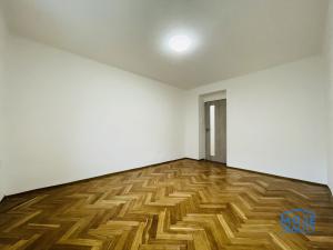 Pronájem bytu 2+1, Jesenice, Školní, 56 m2