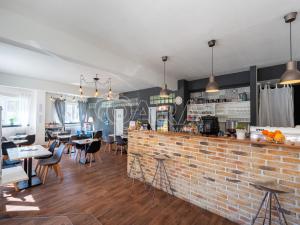 Pronájem obchodního prostoru, Praha - Holešovice, U studánky, 53 m2