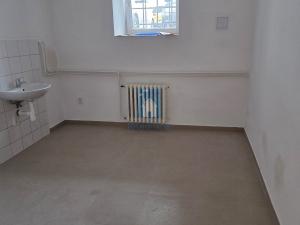 Pronájem obchodního prostoru, Plzeň, Černická, 10 m2