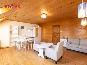 Prodej rodinného domu, Obora, 900 m2