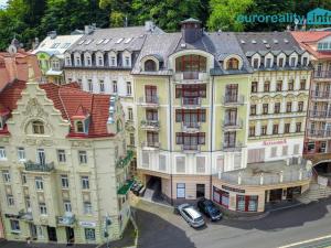 Prodej atypického bytu, Karlovy Vary, Zámecký vrch, 301 m2