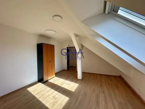 Pronájem bytu 2+1, Kyjov, třída Komenského, 58 m2