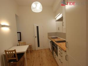 Pronájem bytu 1+1, Praha, Betlémské náměstí, 41 m2