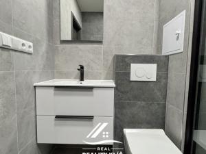 Pronájem bytu 1+1, Hlučín, Jaroslava Seiferta, 31 m2
