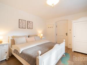 Prodej historického objektu, Záhoří - Jamný, 159 m2