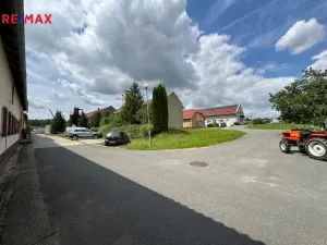 Prodej skladu, Věžky, 2322 m2