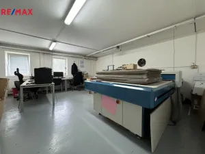 Prodej skladu, Věžky, 2322 m2