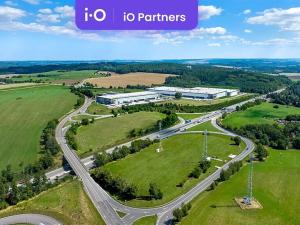 Pronájem skladu, Ostředek, 5672 m2