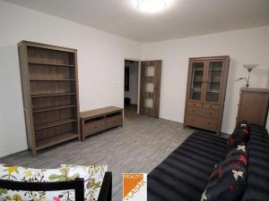 Pronájem bytu 2+1, Kadaň, Na Podlesí, 61 m2