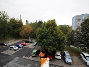 Pronájem bytu 2+1, Kadaň, Na Podlesí, 61 m2