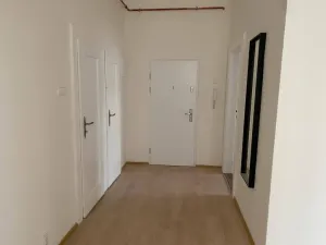 Prodej bytu 2+1, Mariánské Lázně, Hlavní třída, 74 m2